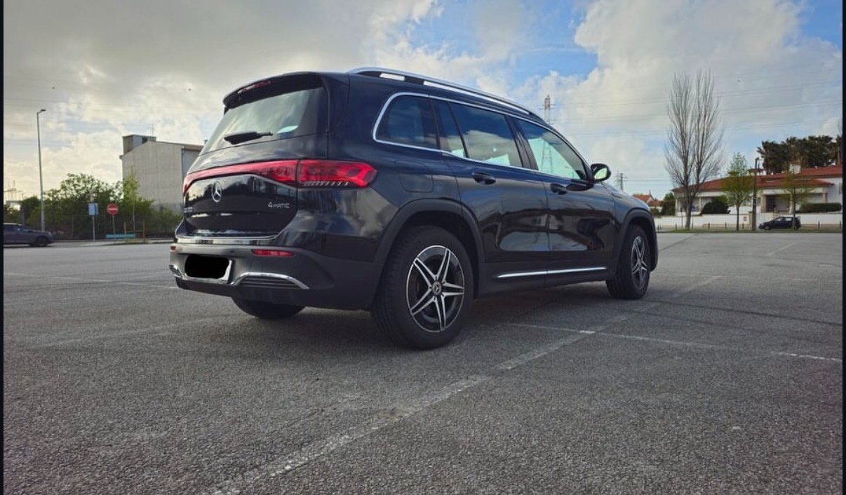 Mercedes-Benz EQB 5