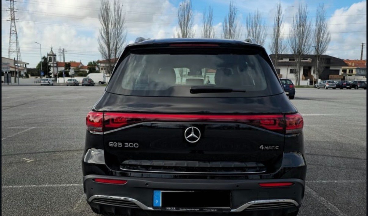 Mercedes-Benz EQB 6